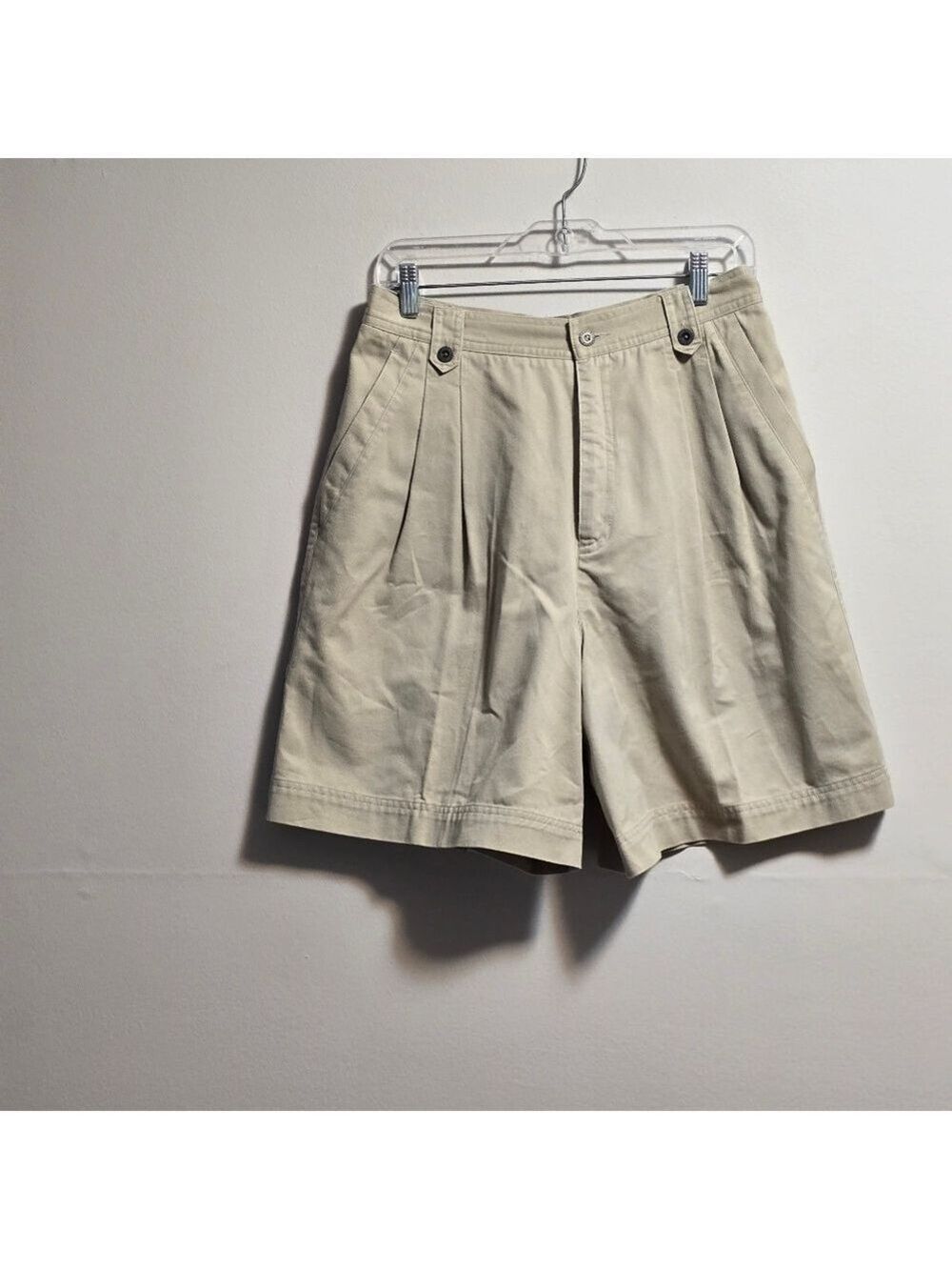 Vintage Classic Tan High Waisted Pleated Shorts Size 12
